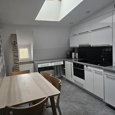Anna Apartman
